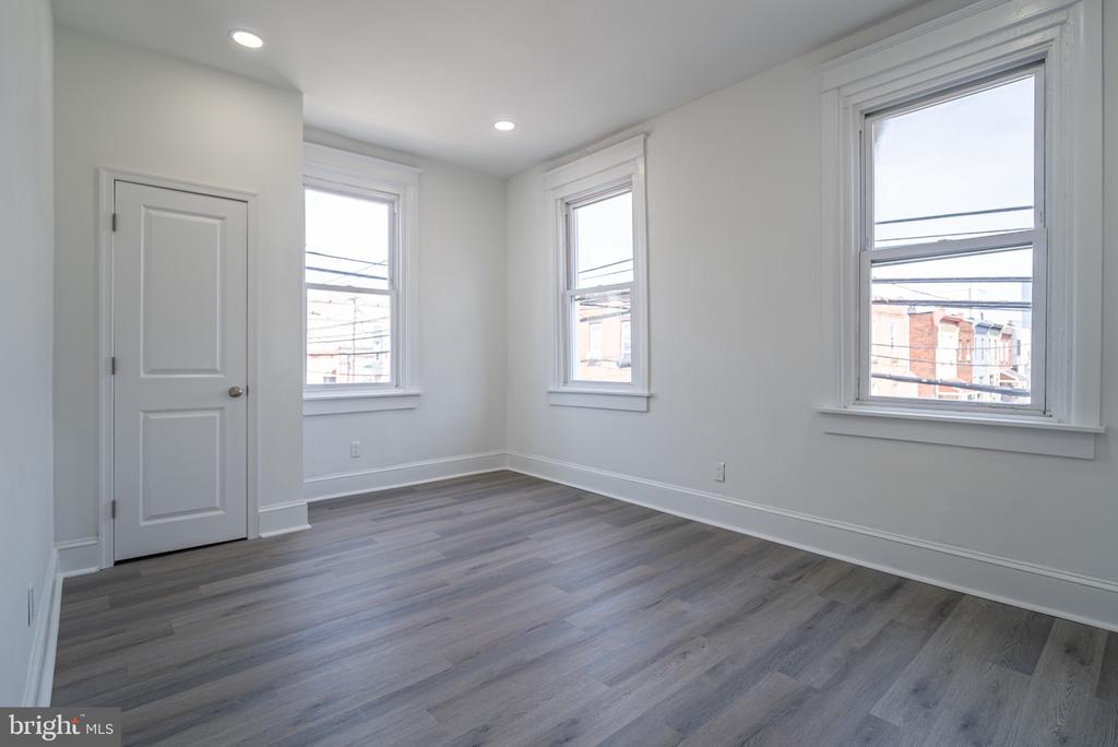 2410 WHARTON STREET 2ND FLOOR