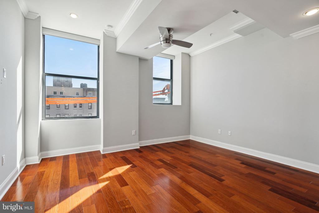 1401 N 5TH STREET 25 516