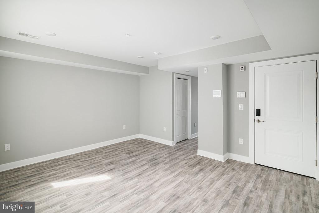 1443 N 8TH STREET 3