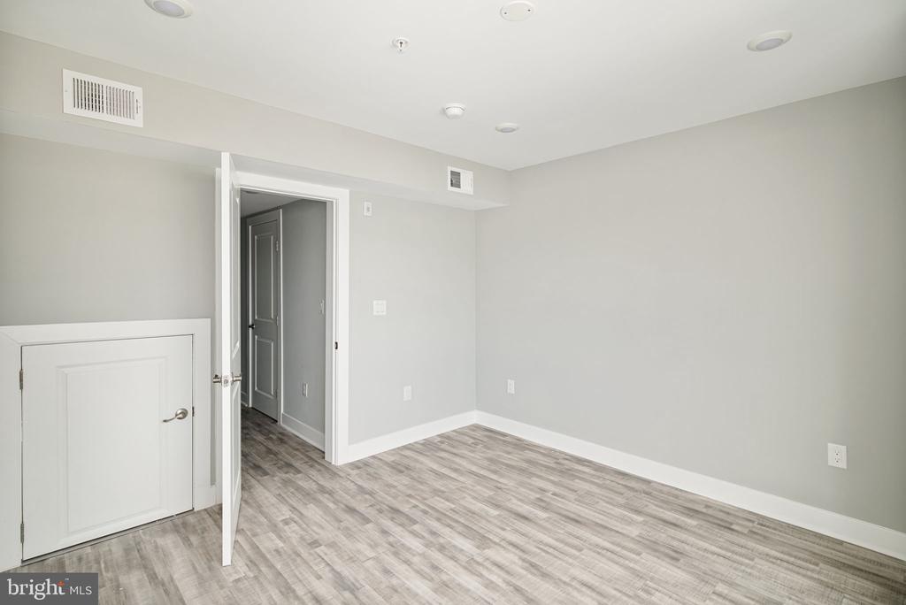 1443 N 8TH STREET 3