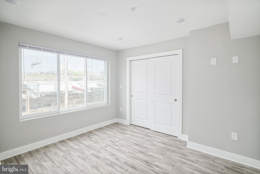 1443 N 8TH STREET 3