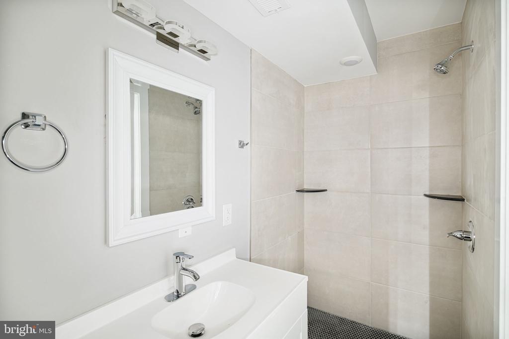 1443 N 8TH STREET 3