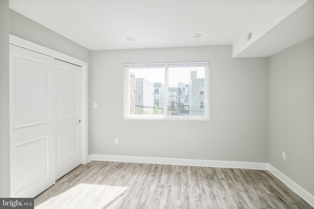 1443 N 8TH STREET 3