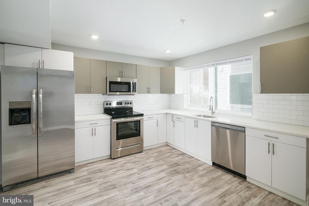 1443 N 8TH STREET 3