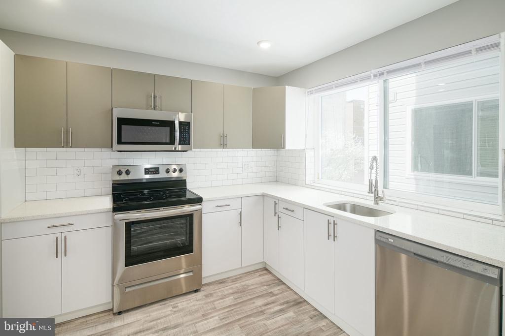 1443 N 8TH STREET 3