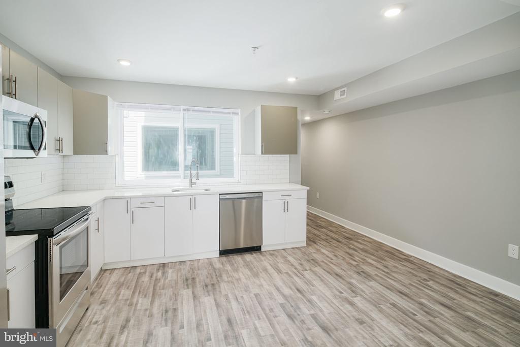 1443 N 8TH STREET 3