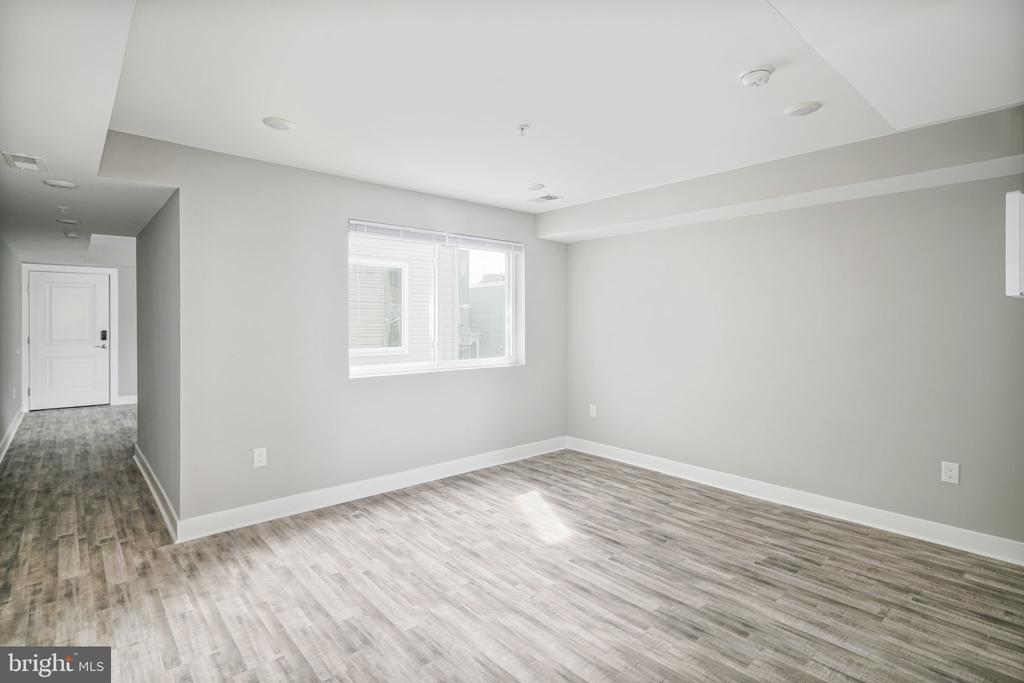 1443 N 8TH STREET 3