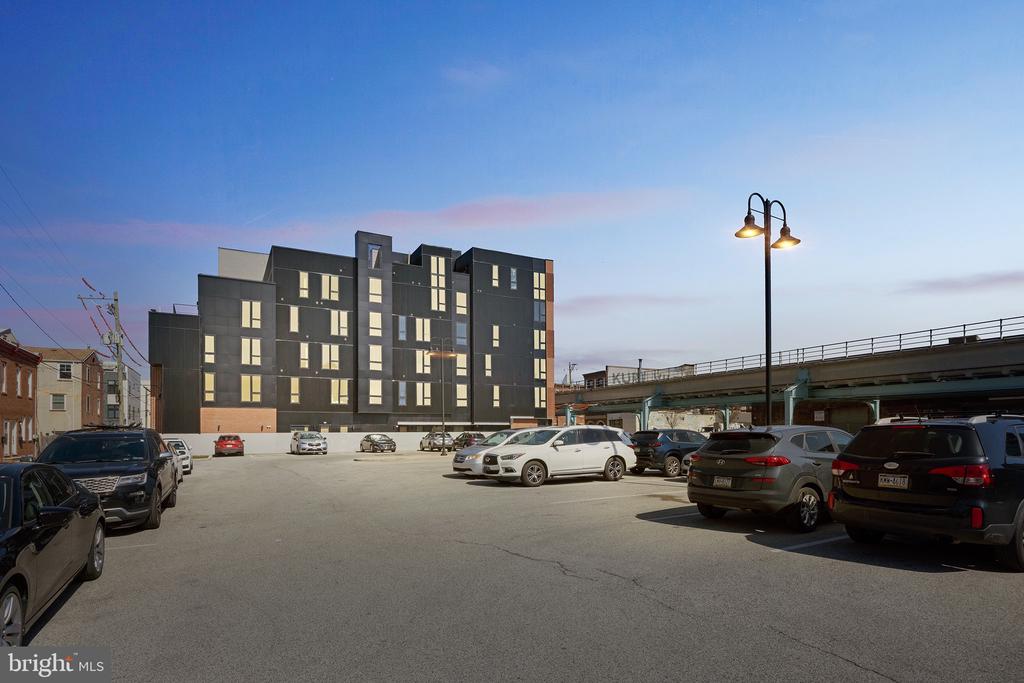 1350 N FRONT STREET 203