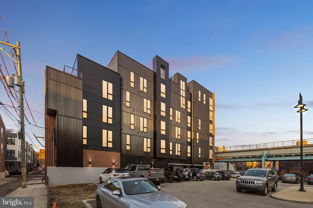 1350 N FRONT STREET 203