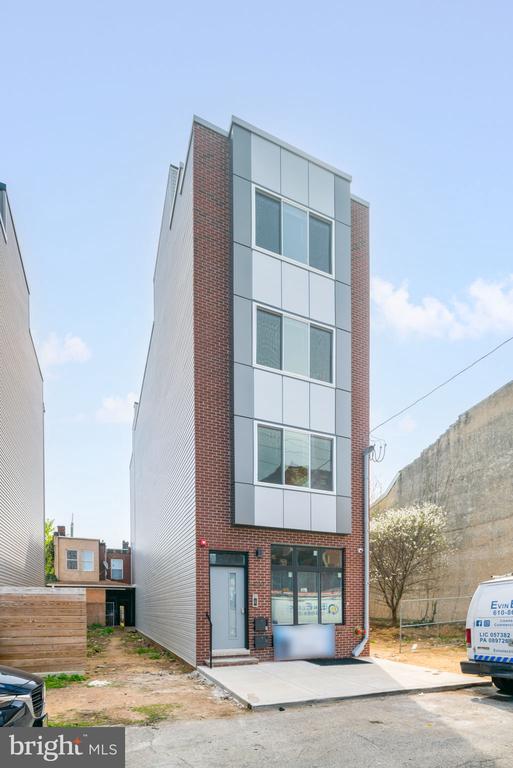 1443 N 8TH STREET 5