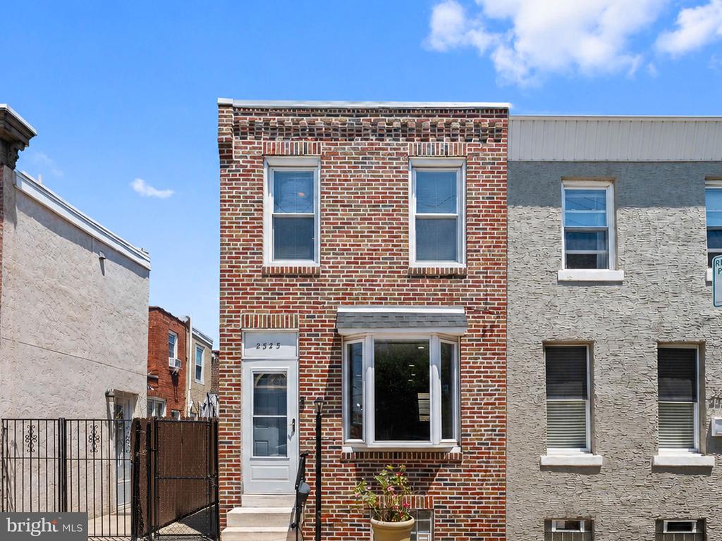 2325 E SERGEANT STREET