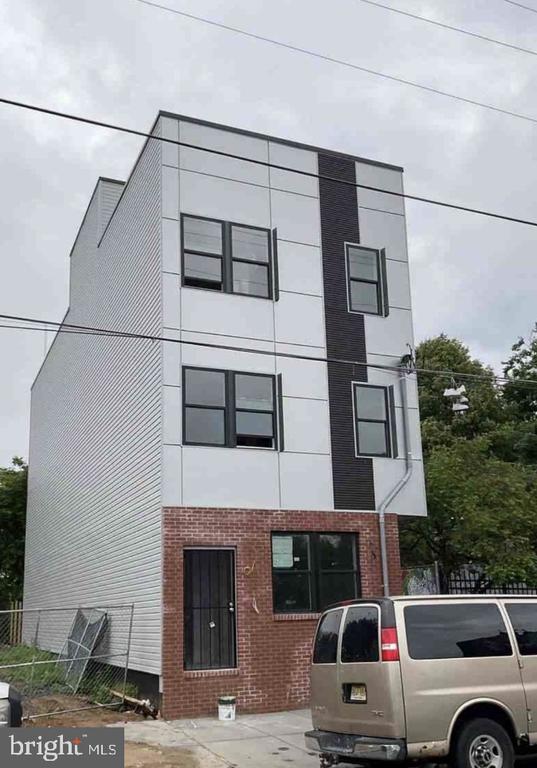 2322 N 5TH STREET 1