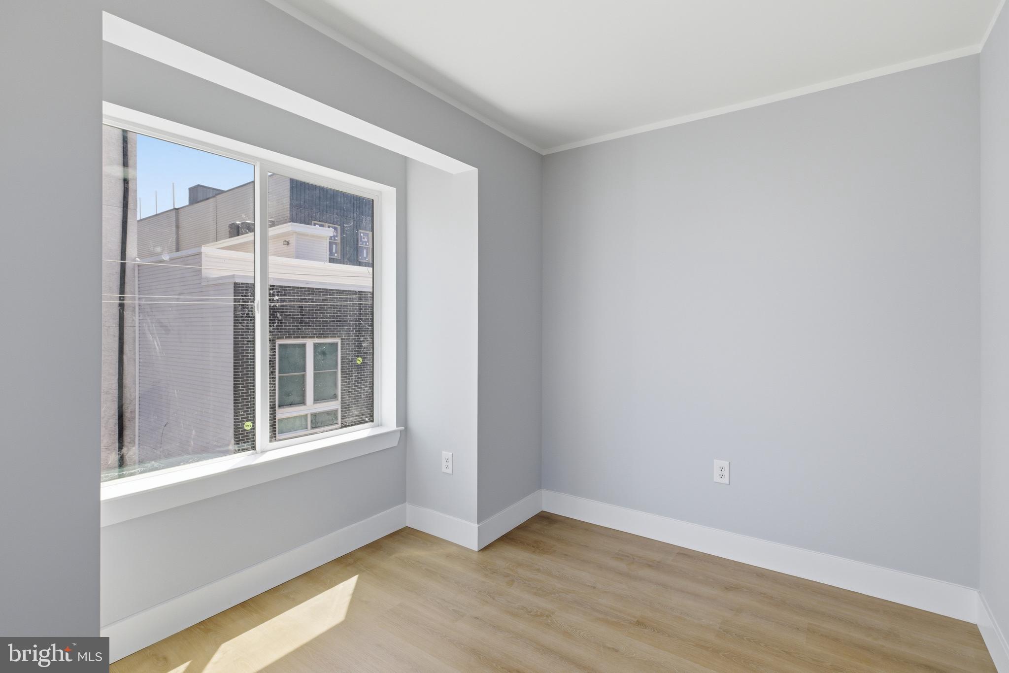 1511 W FLORA STREET