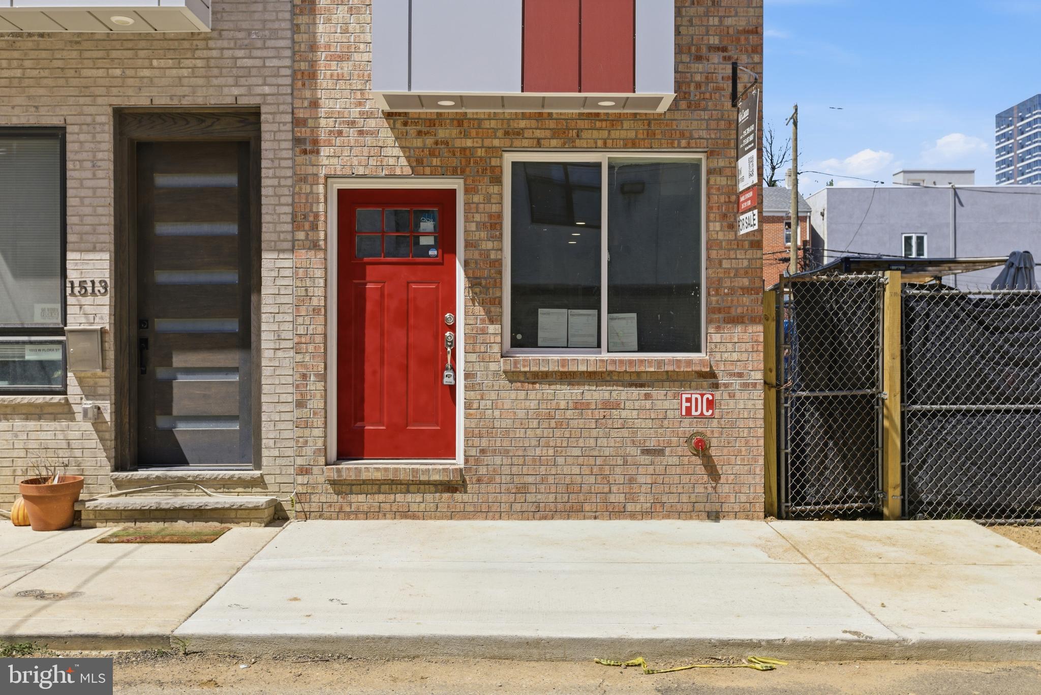 1511 W FLORA STREET