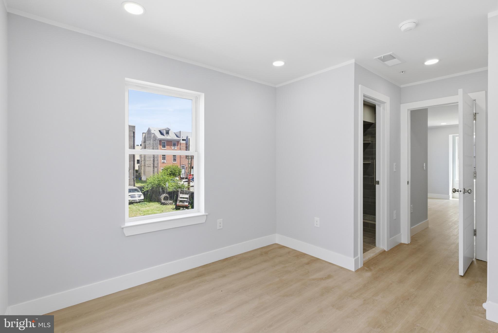 1511 W FLORA STREET