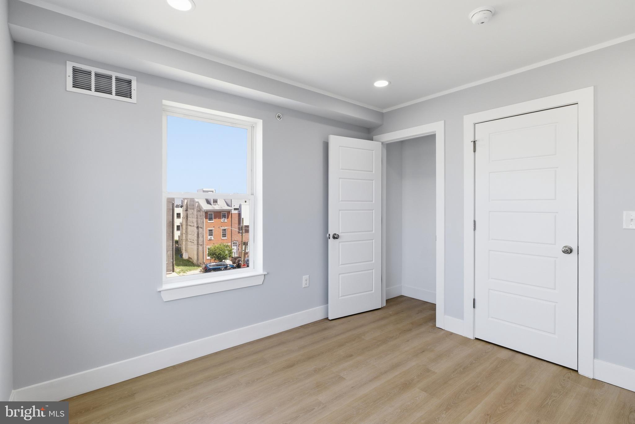 1511 W FLORA STREET