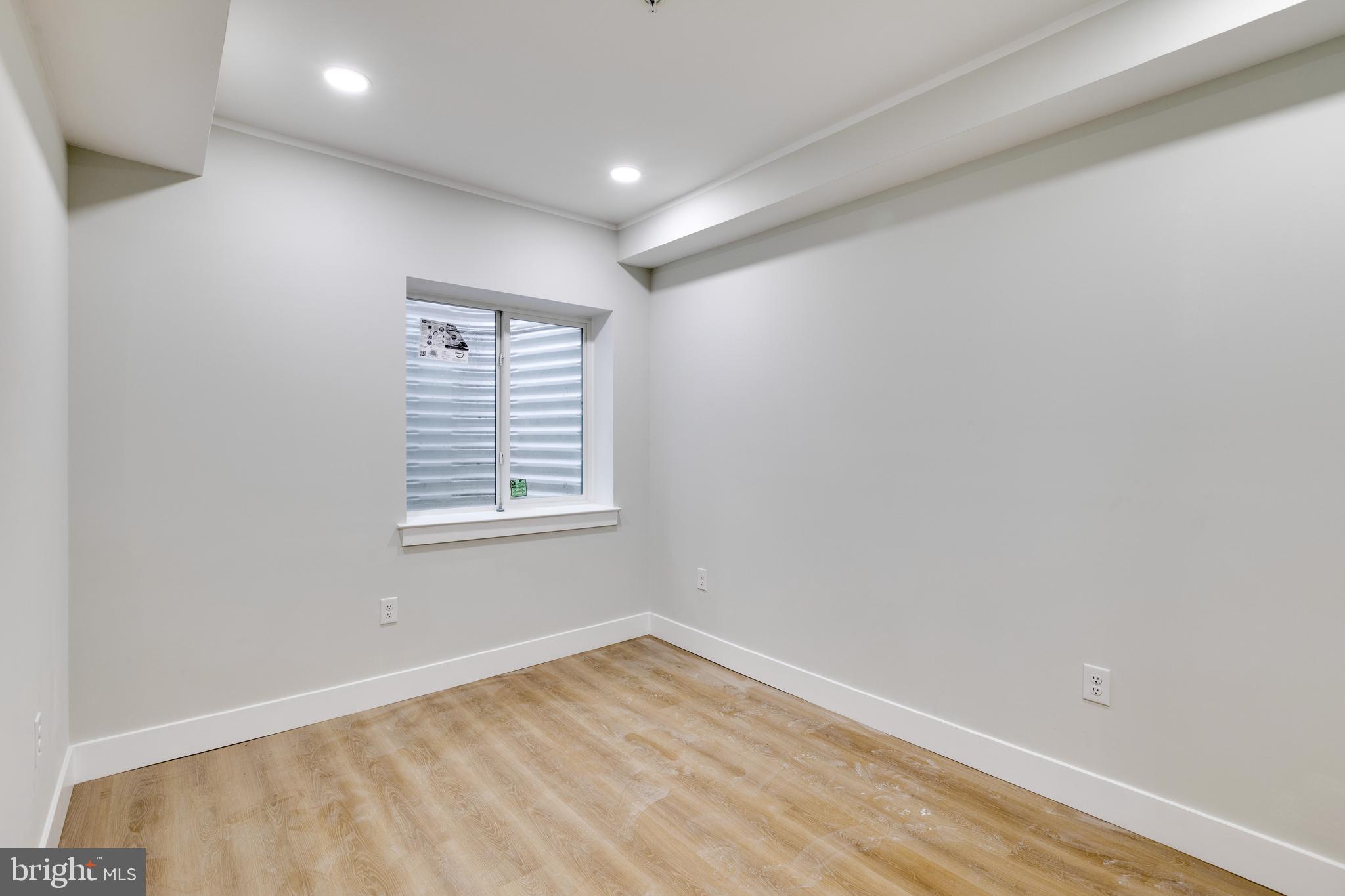 1511 W FLORA STREET