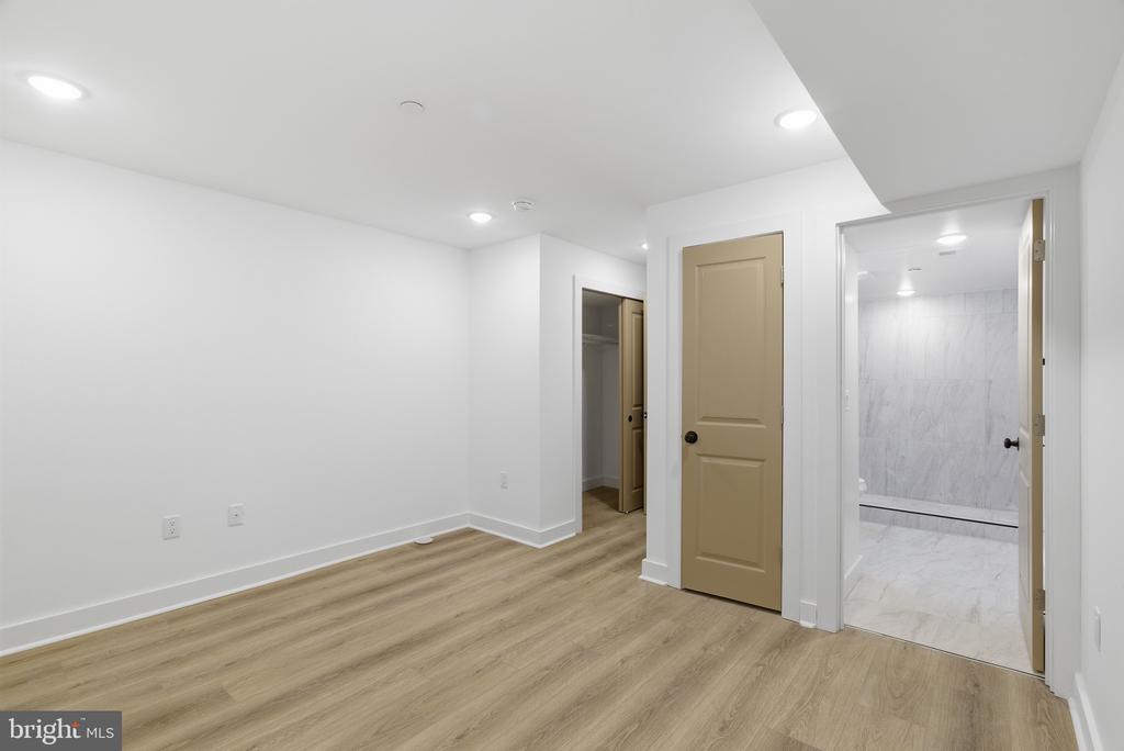 2532 N 11TH STREET 1