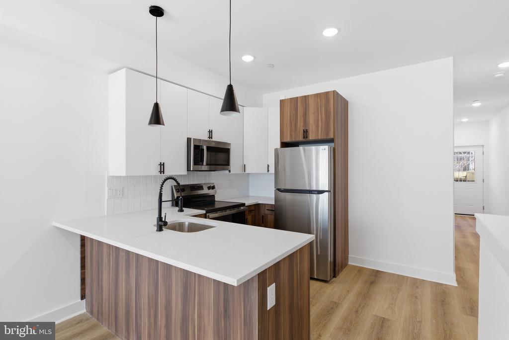 2532 N 11TH STREET 1