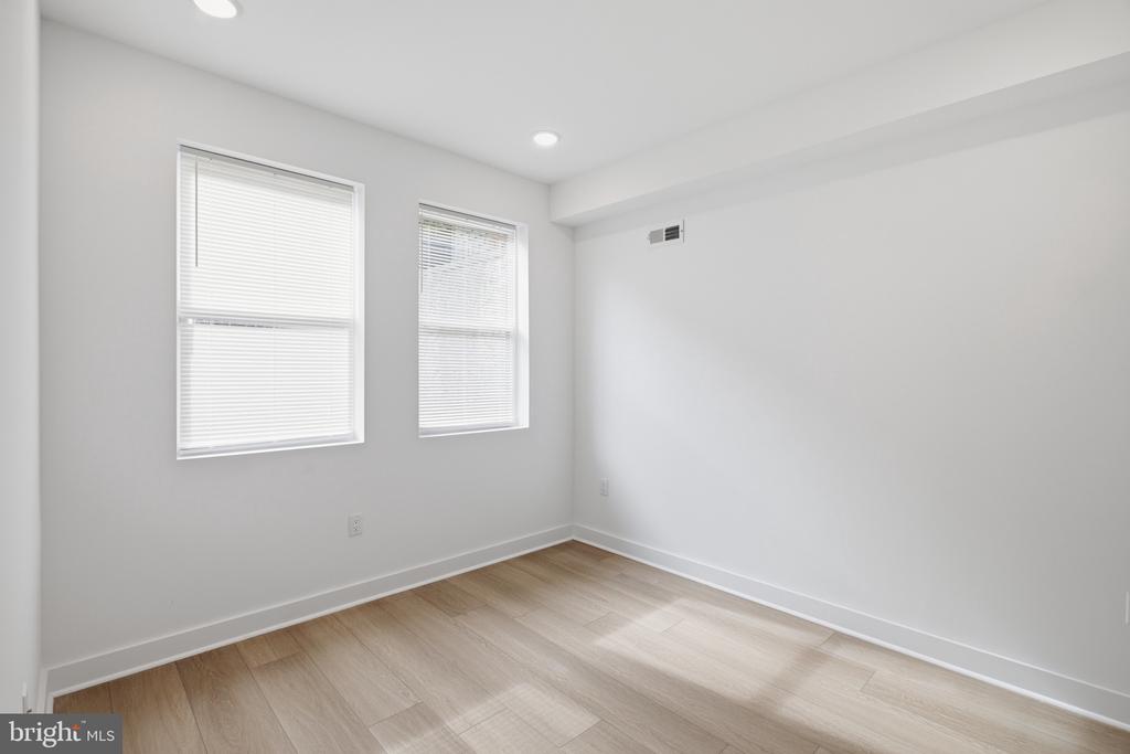 2503 N 12TH STREET 1