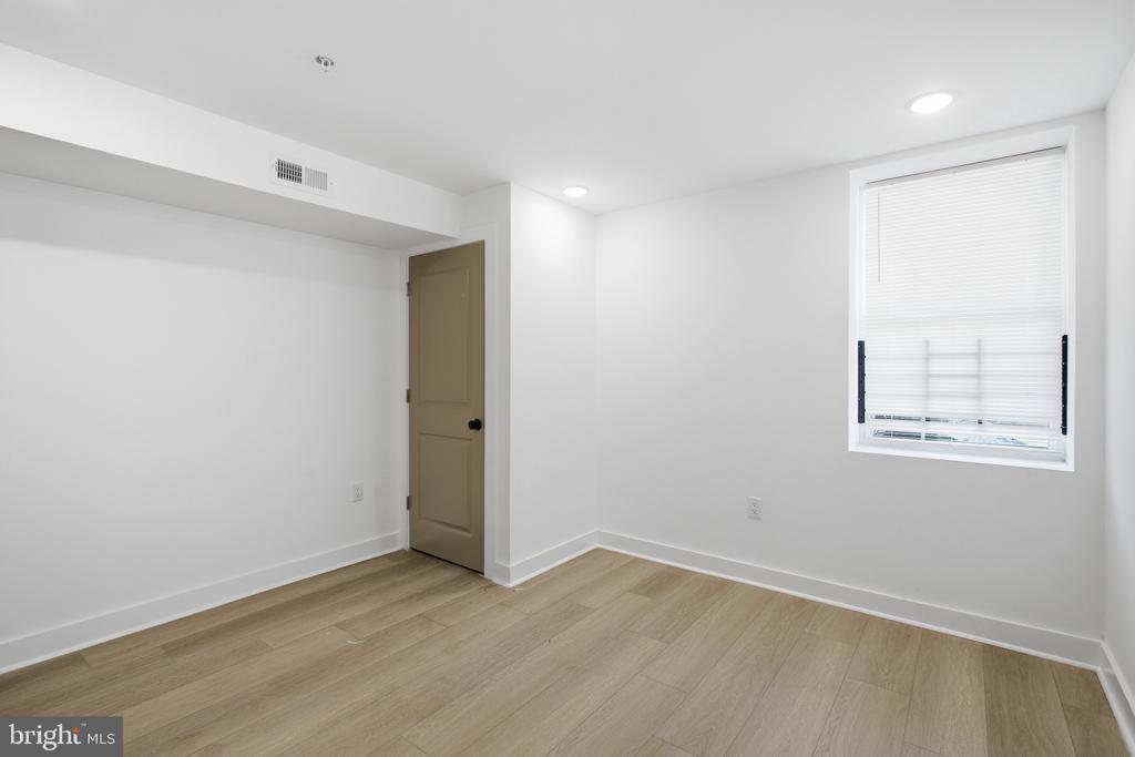 2503 N 12TH STREET 1