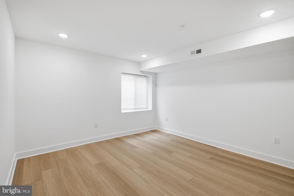 2503 N 12TH STREET 1