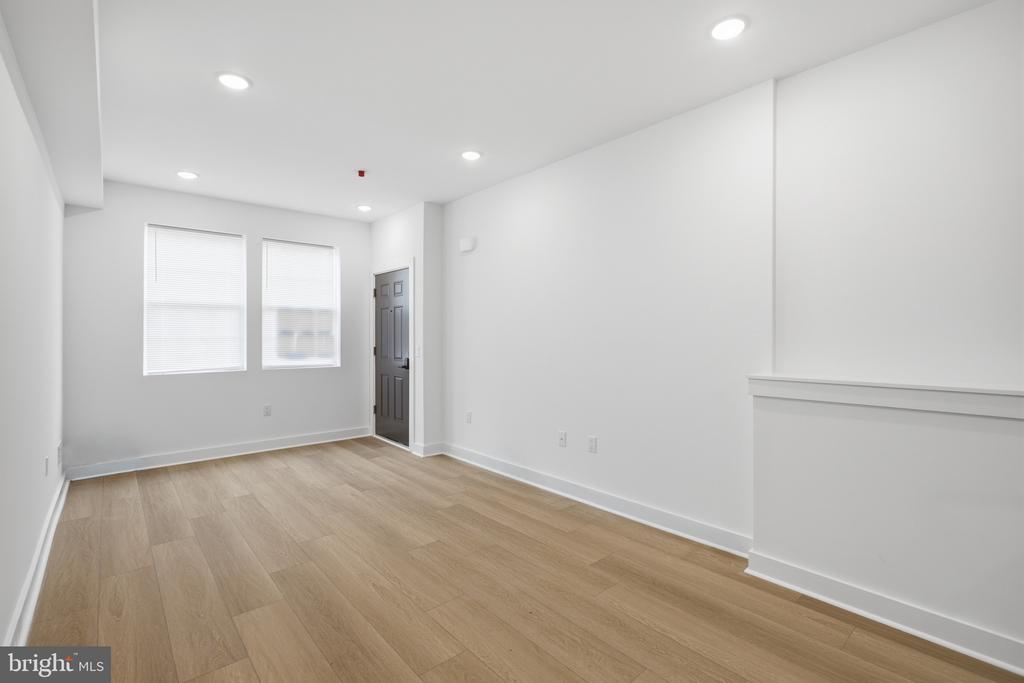 2503 N 12TH STREET 1
