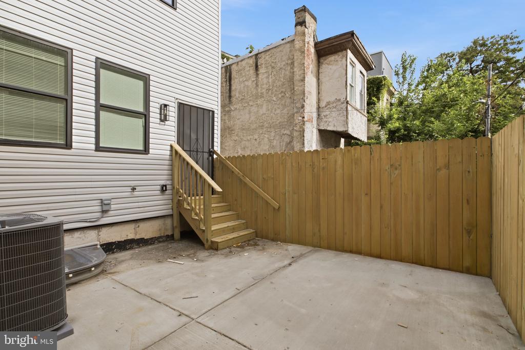 2503 N 12TH STREET 1