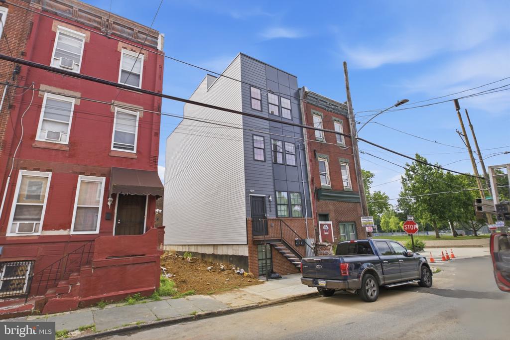2503 N 12TH STREET 2
