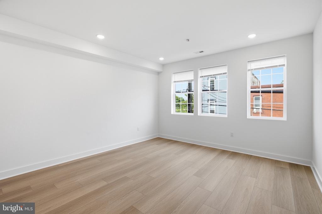 2503 N 12TH STREET 2