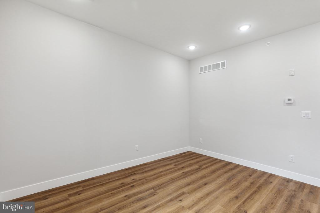 1840 N GRATZ STREET 42 3