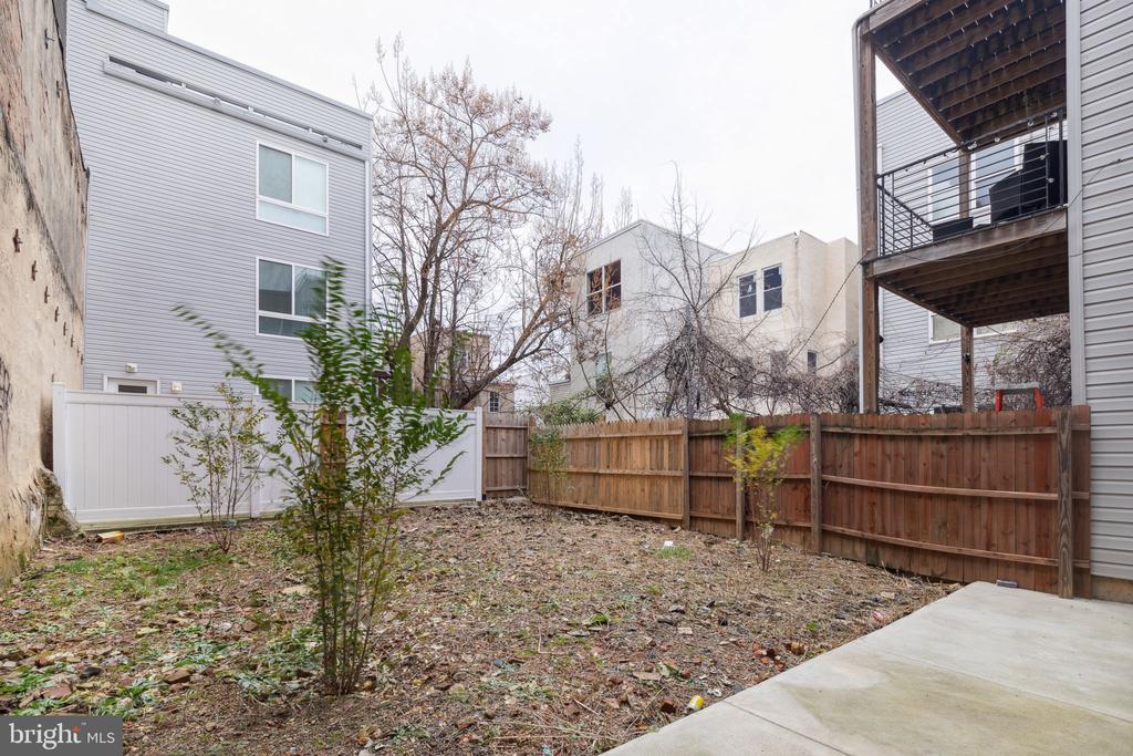 1840 N GRATZ STREET 42 3