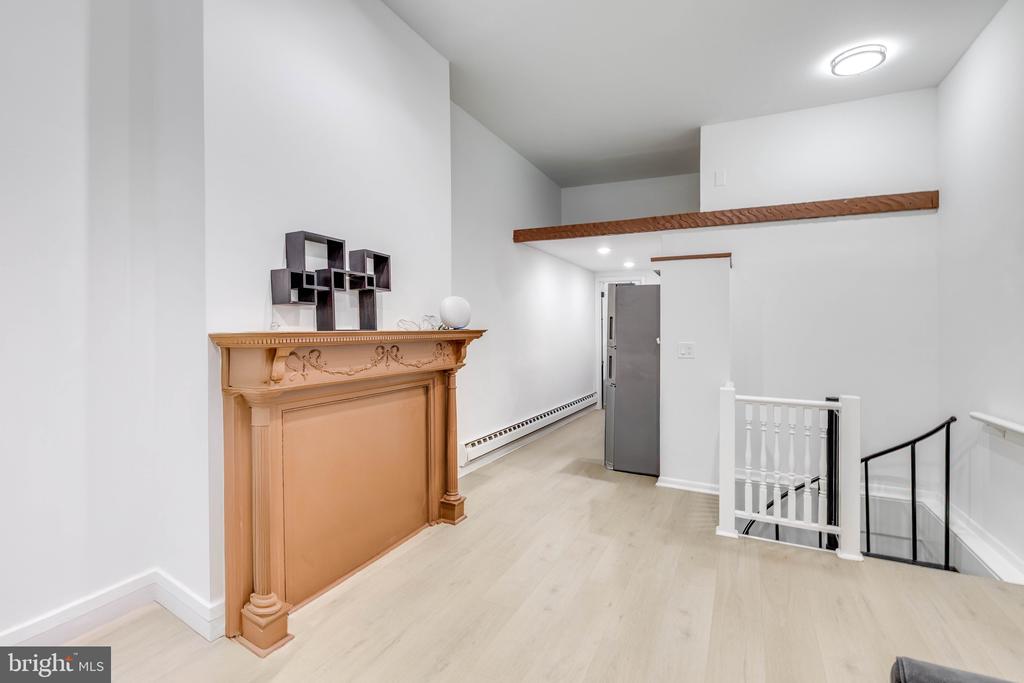 4242 PINE STREET Unit: 1A