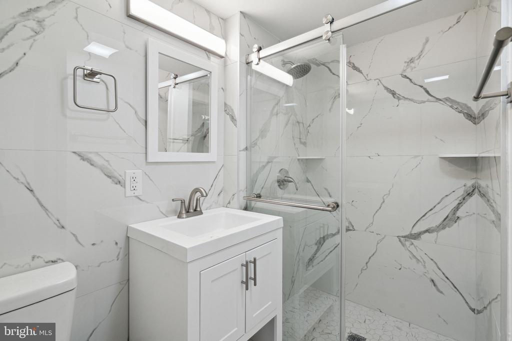 1821 MEMPHIS STREET Unit: 1