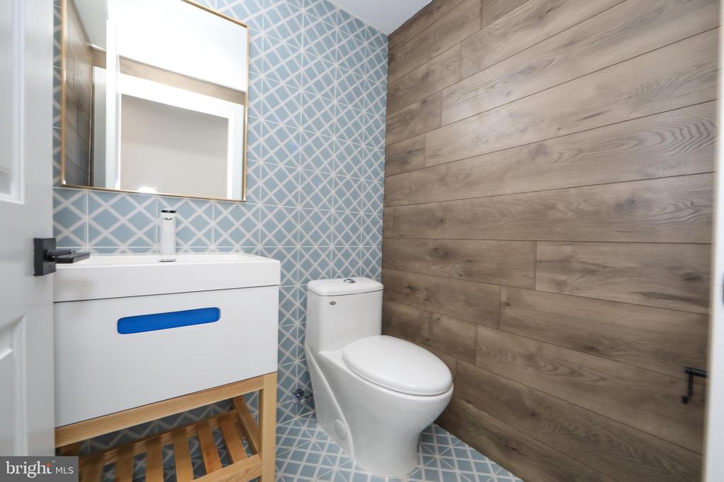 1825 E ATLANTIC STREET Unit: 105