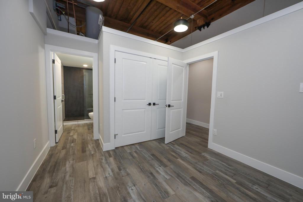 1825 E ATLANTIC STREET Unit: 105