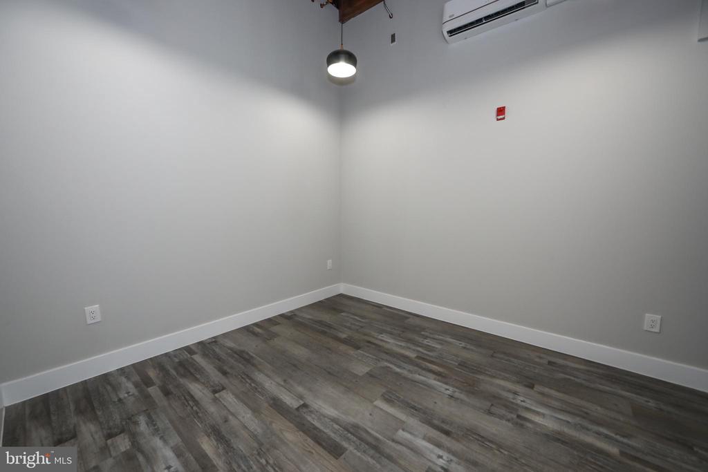 1825 E ATLANTIC STREET Unit: 105