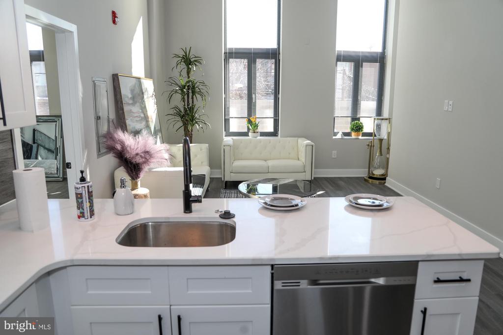1849 E VENANGO STREET Unit: 105