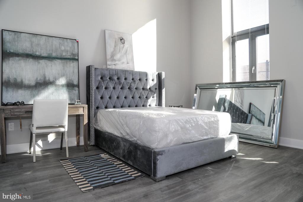 1849 E VENANGO STREET Unit: 105