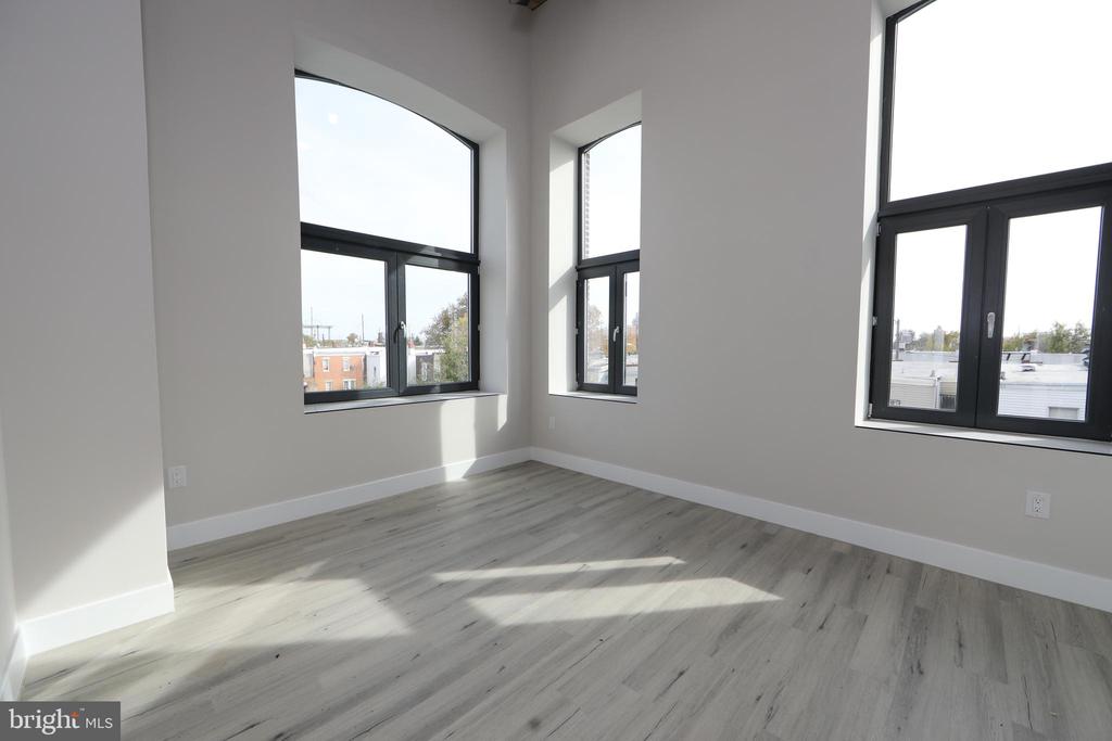 1849 E VENANGO STREET Unit: 206