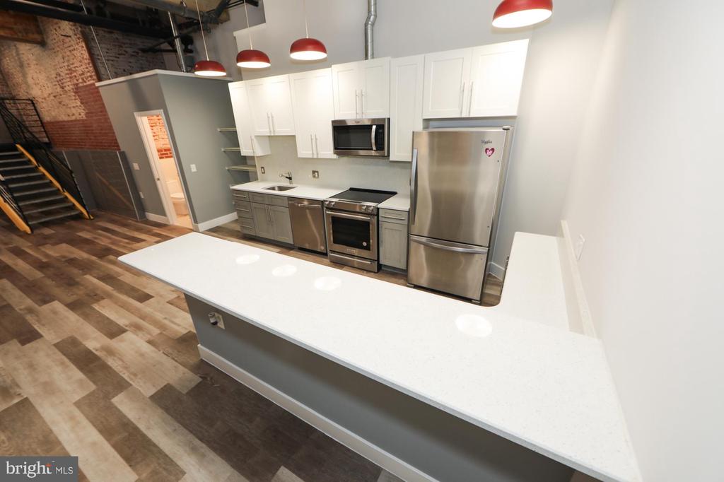 1822 E GLENWOOD STREET Unit: 101
