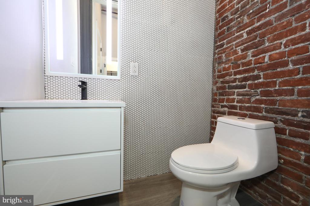 3701 FRANKFORD AVENUE Unit: 107