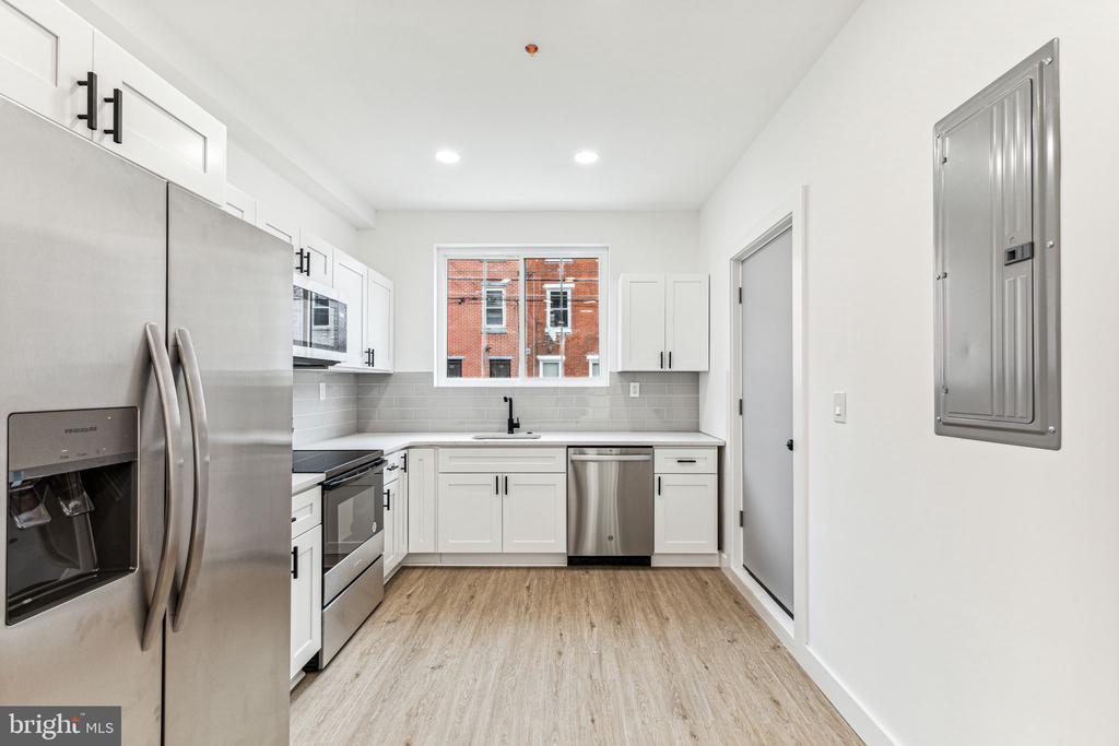 2224 N HOWARD STREET Unit: 1