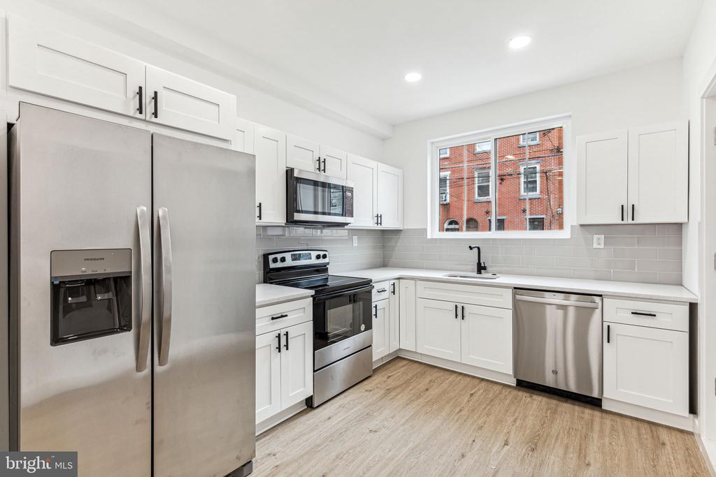 2224 N HOWARD STREET Unit: 1