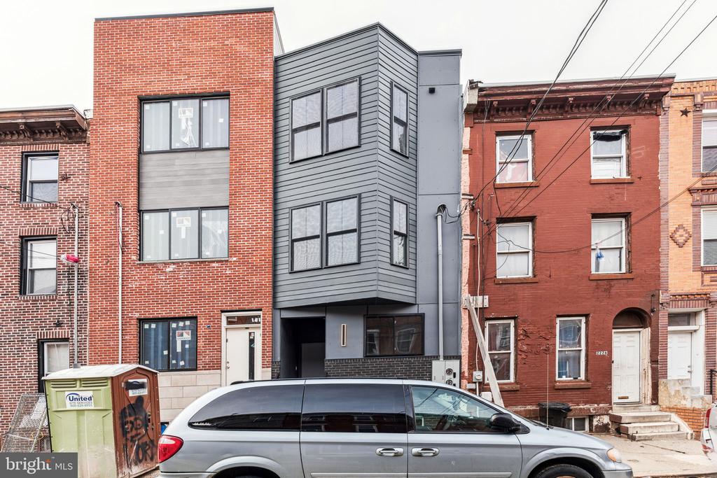 2224 N HOWARD STREET Unit: 1