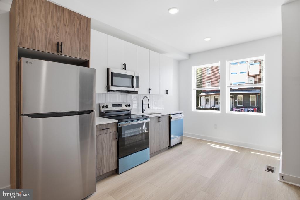 3931 FAIRMOUNT AVENUE Unit: 1