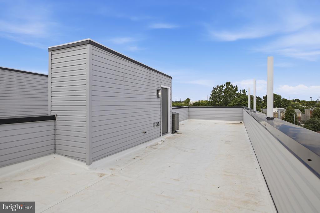 3931 FAIRMOUNT AVENUE Unit: 3