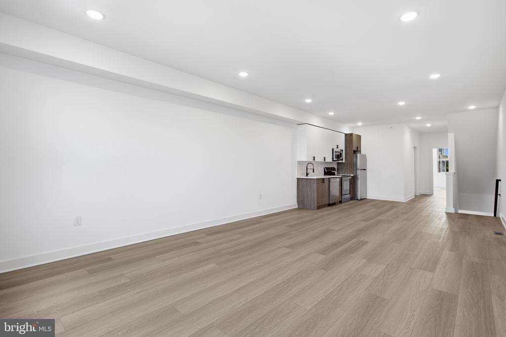 3931 FAIRMOUNT AVENUE Unit: 3