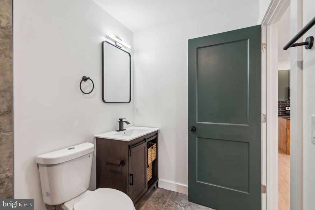 4181 MANTUA AVENUE Unit: 2