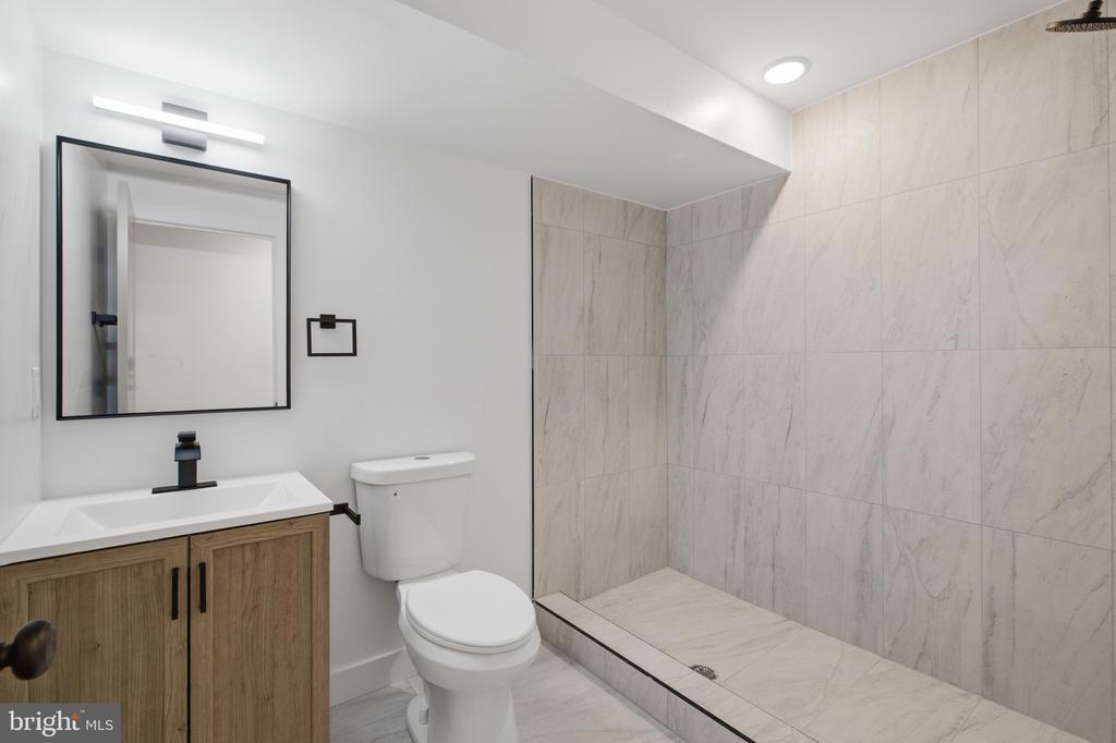 2237 N 16TH STREET Unit: 1